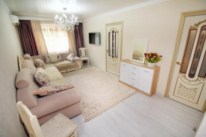 Шевченко 72, Золотой квадрат НОВАЯ 2х комн, apartaments Happy day